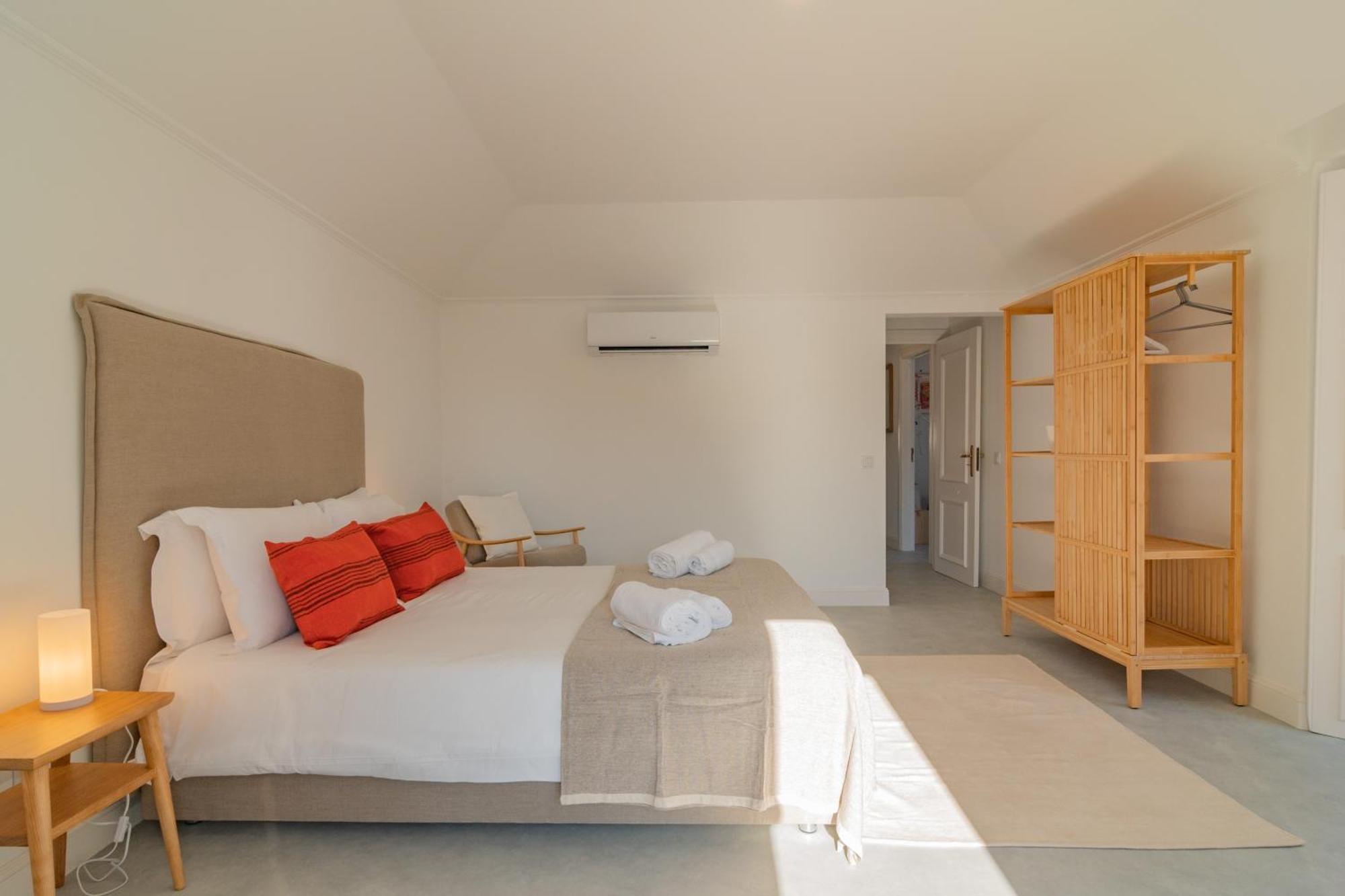 Chalet Maria Da Assuncao By Lovelystay Estoril Exterior photo