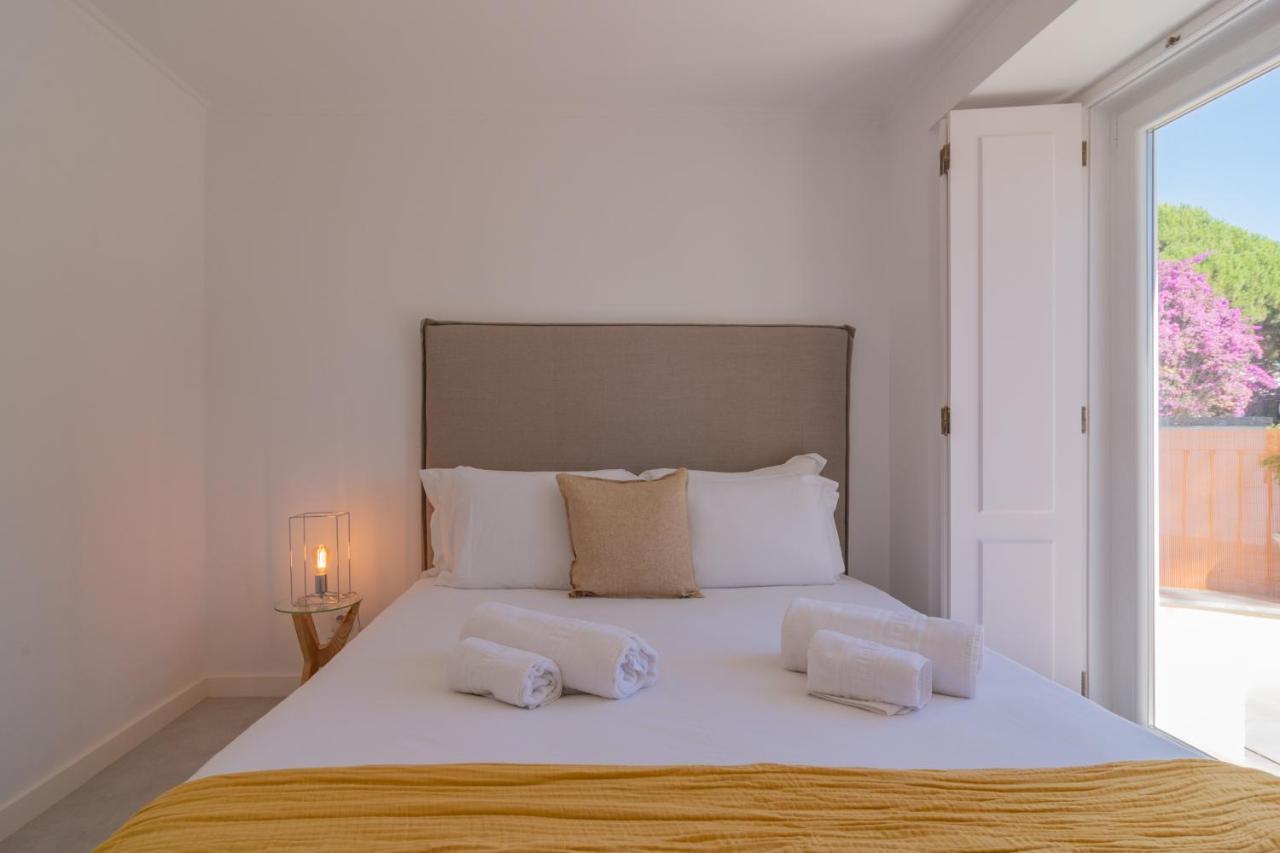 Chalet Maria Da Assuncao By Lovelystay Estoril Exterior photo